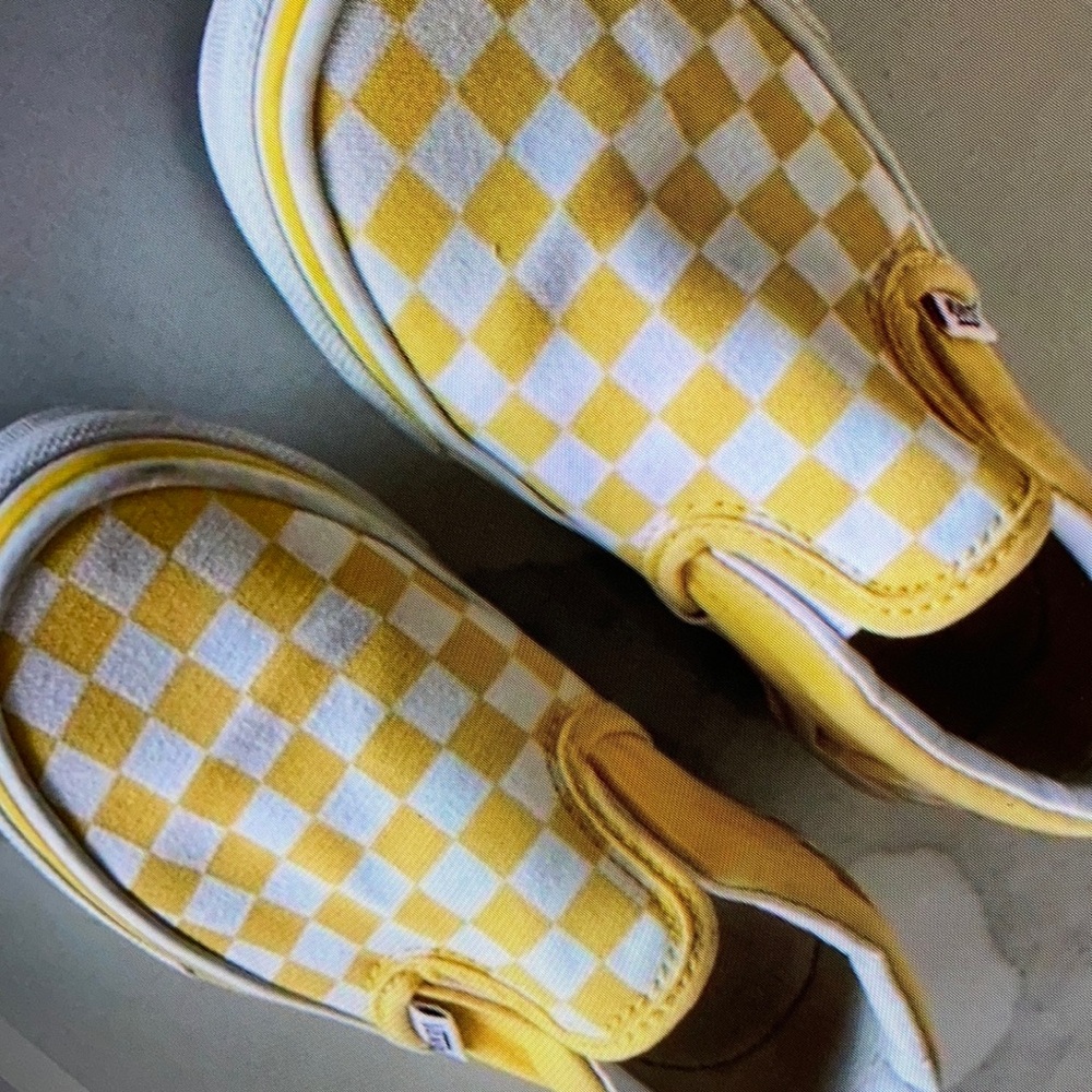Vibrant checkered design slip-on style shoes